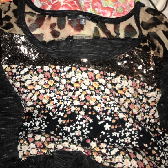 Long Sleeve Miss Me T with sequins/floral/cheetah - Picture 5 of 7